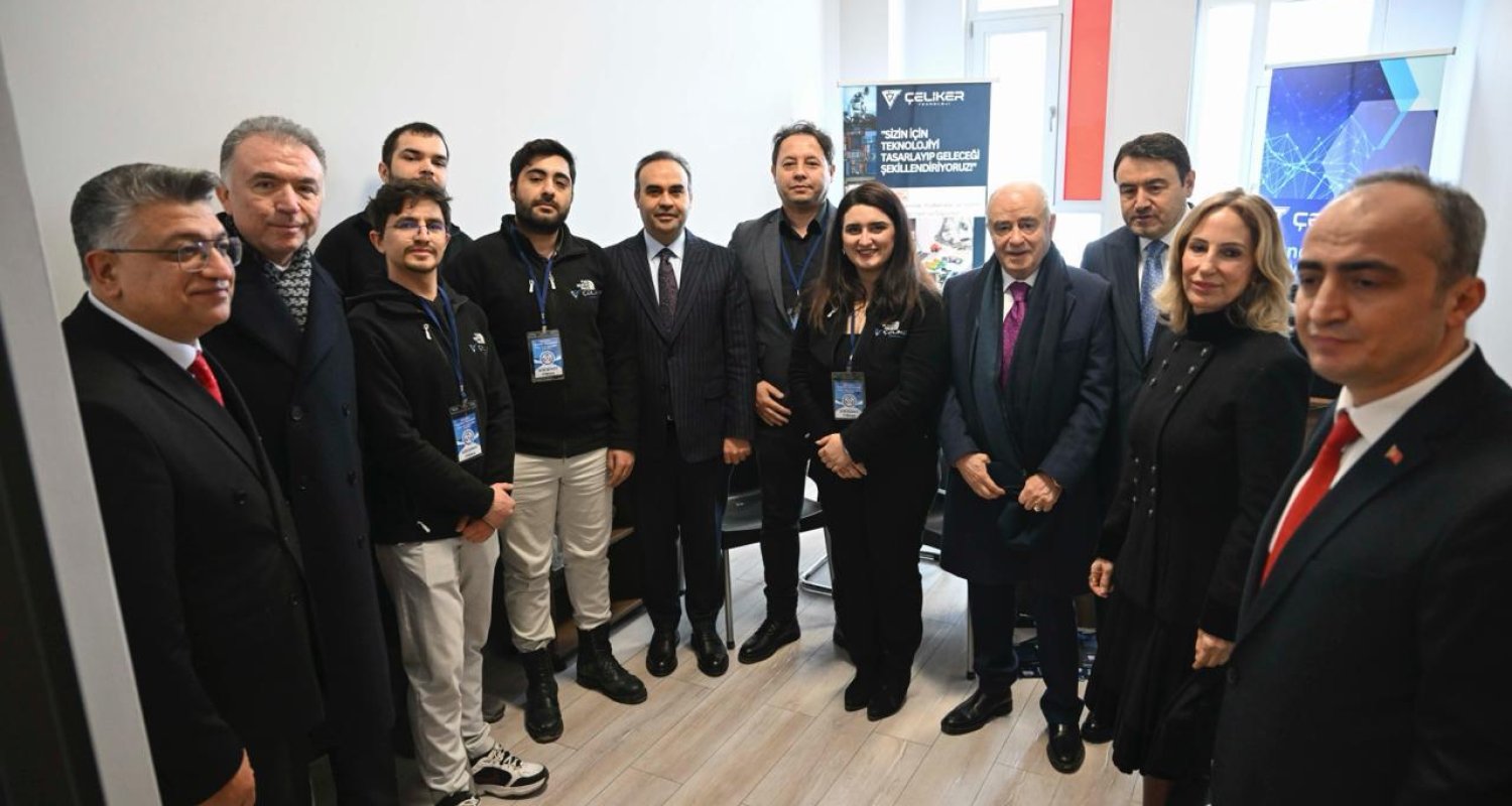 Our esteemed Minister of Industry and Technology visited our company.